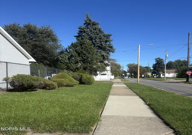 Photo 3 of Sale Pending at 3107 Mulberry St, Toledo, OH 43608 | MLS# 10014452 | Listing updated on 2026-10-25