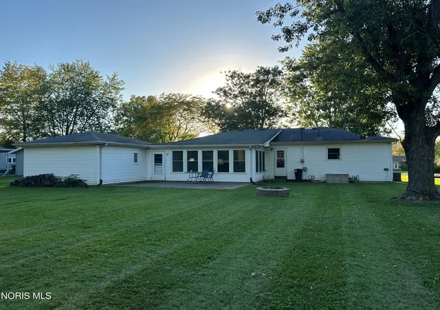 Photo 3 of Single family home for sale at 1222 Linden St, Montpelier, OH 43543 | MLS# 10014433 | Listing updated on 2026-10-08