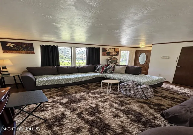Photo 3 of Single family home for sale at 3827 House Of Stuart Ave, Toledo, OH 43607 | MLS# 10015296 | Listing updated on 2026-10-28