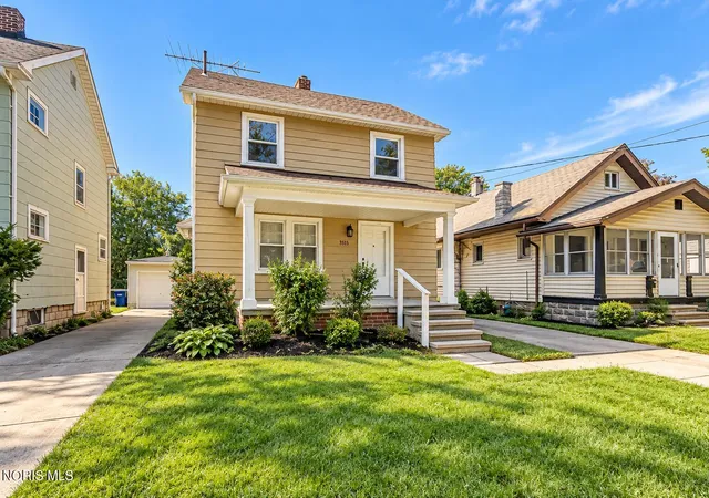 Photo 3 of Single family home for sale at 3515 Almeda Dr, Toledo, OH 43612 | MLS# 10014435 | Listing updated on 2026-10-27