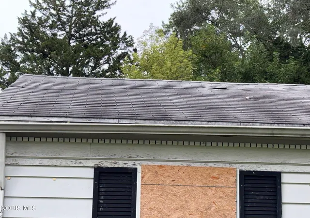 Photo 3 of Single family home for sale at 5552 Bannockburn Dr, Toledo, OH 43623 | MLS# 10014430 | Listing updated on 2026-10-18