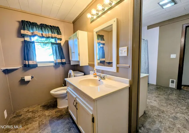 Photo 4 of Single family home for sale at 10095 County Rd 21n, West Unity, OH 43570 | MLS# 10014656 | Listing updated on 2026-10-30