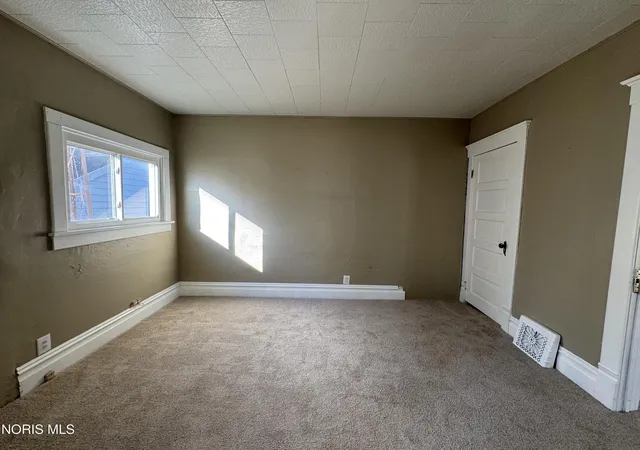 Photo 3 of Single family home for sale at 307 S East Ave, Montpelier, OH 43543 | MLS# 10014393 | Listing updated on 2026-10-22