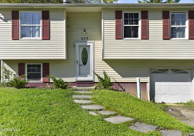 Photo 3 of Single family home for sale at 639 Southbriar Rd, Toledo, OH 43607 | MLS# 10014881 | Listing updated on 2026-10-20