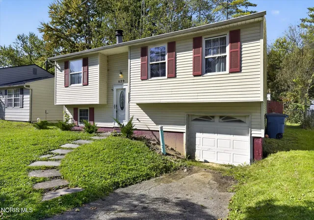 Photo 4 of Single family home for sale at 639 Southbriar Rd, Toledo, OH 43607 | MLS# 10014881 | Listing updated on 2026-10-20