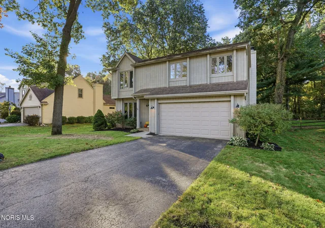 Photo 3 of Single family home for sale at 6981 Ramblehurst Rd, Sylvania, OH 43560 | MLS# 10014453 | Listing updated on 2026-10-24