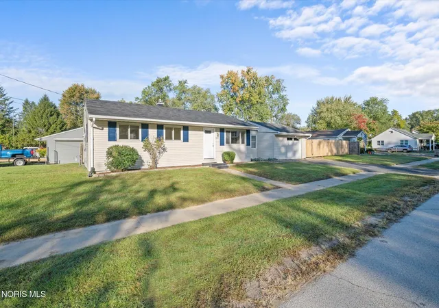Photo 3 of Single family home for sale at 6604 Hill Ave, Toledo, OH 43615 | MLS# 10014535 | Listing updated on 2026-10-16