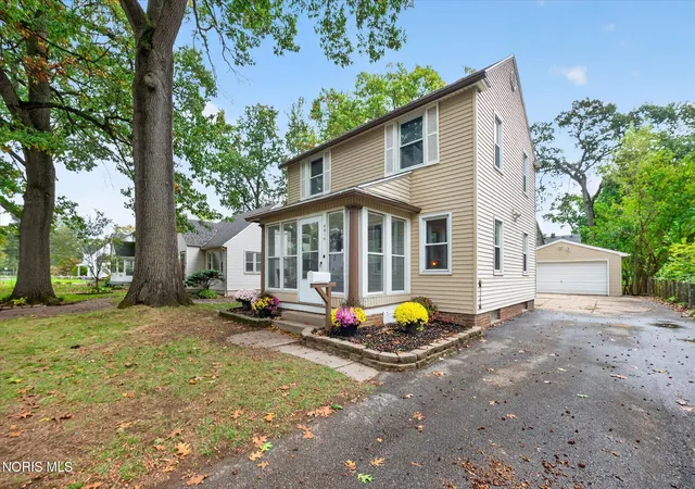 Photo 3 of Single family home for sale at 4814 Harvest Ln, Toledo, OH 43623 | MLS# 10014464 | Listing updated on 2026-10-17