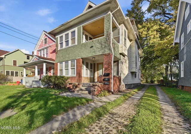 Photo 3 of Multi family home for sale at 630 Islington St, Toledo, OH 43610 | MLS# 10015151 | Listing updated on 2026-10-28