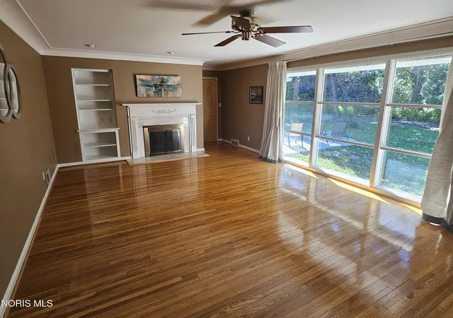 Photo 2 of Sale Pending at 2751 Hemlock Dr, Toledo, OH 43614 | MLS# 10014470 | Listing updated on 2026-10-14