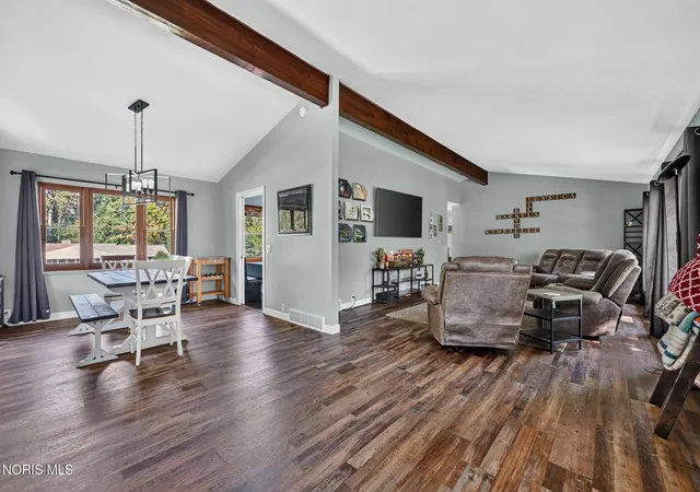 Photo 3 of Single family home for sale at 4739 Far Hills Rd, Toledo, OH 43623 | MLS# 10014494 | Listing updated on 2026-10-27