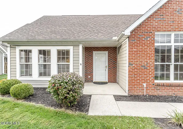 Photo 3 of Condo for sale at 7824 Greenville Xing, Waterville, OH 43566 | MLS# 10014553 | Listing updated on 2026-10-28