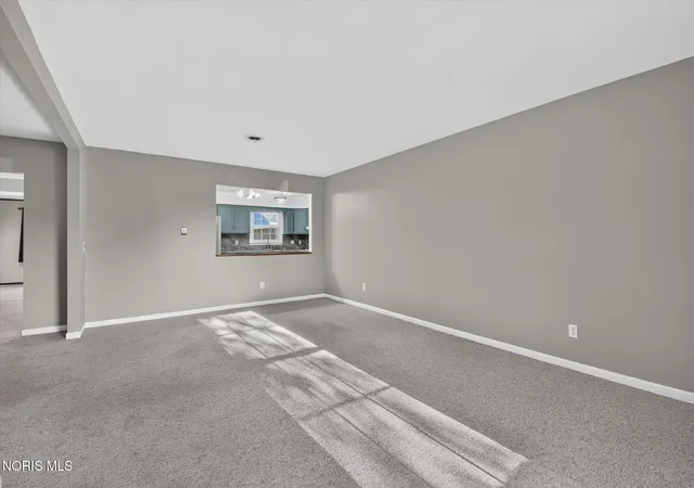Photo 3 of Single family home for sale at 5302 Brophy Dr, Toledo, OH 43611 | MLS# 10014483 | Listing updated on 2026-10-19