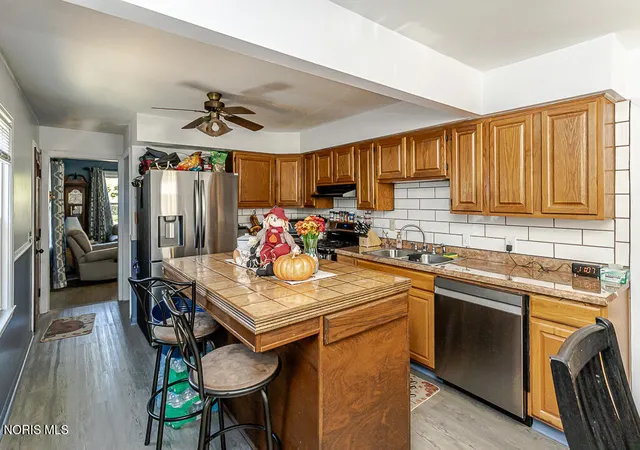 Photo 4 of Single family home for sale at 2525 Southwood Rd, Toledo, OH 43614 | MLS# 10014534 | Listing updated on 2026-10-26
