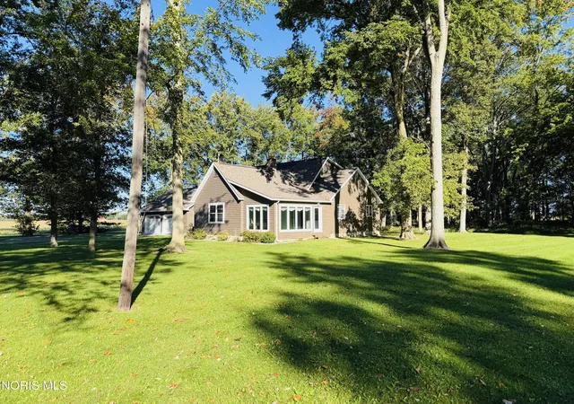 Photo 4 of Single family home for sale at 14773 Co Rd A, Bryan, OH 43506 | MLS# 10014555 | Listing updated on 2026-10-19