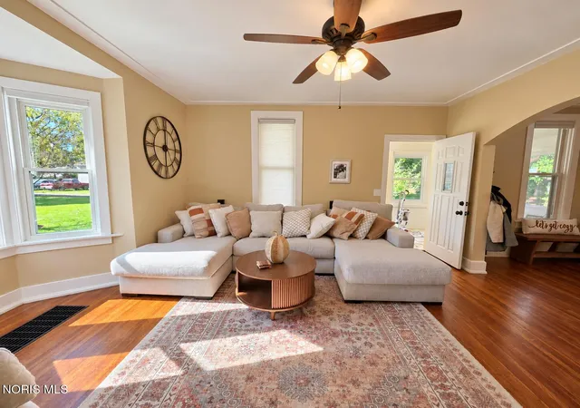 Photo 3 of Sale Pending at 746 Chestnut St, Liberty Center, OH 43532 | MLS# 10014500 | Listing updated on 2026-10-28