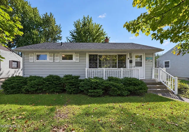 Photo 1 of Single family home for sale at 1362 Junior Dr, Maumee, OH 43537 | MLS# 10014565 | Listing updated on 2026-10-25