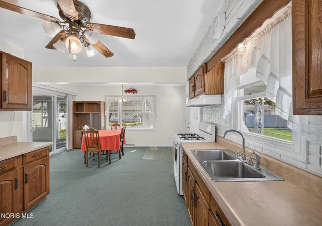 Photo 4 of Single family home for sale at 1362 Junior Dr, Maumee, OH 43537 | MLS# 10014565 | Listing updated on 2026-10-25