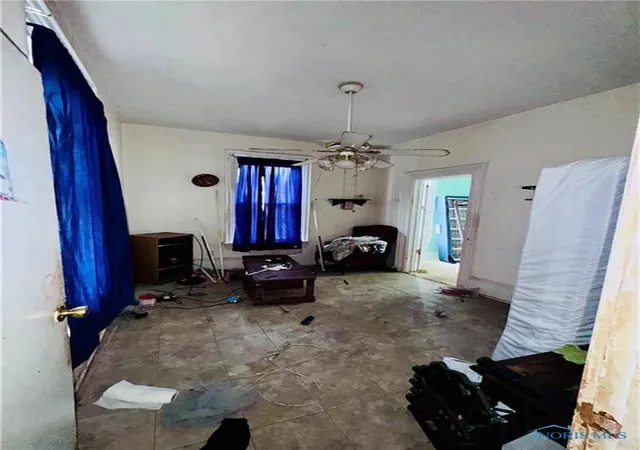 Photo 3 of Single family home for sale at 147 Western Ave, Toledo, OH 43609 | MLS# 10014544 | Listing updated on 2026-10-10