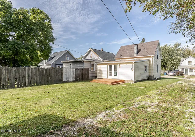 Photo 4 of Single family home for sale at 2708 122nd Street, Toledo, OH 43611 | MLS# 10014560 | Listing updated on 2026-10-15