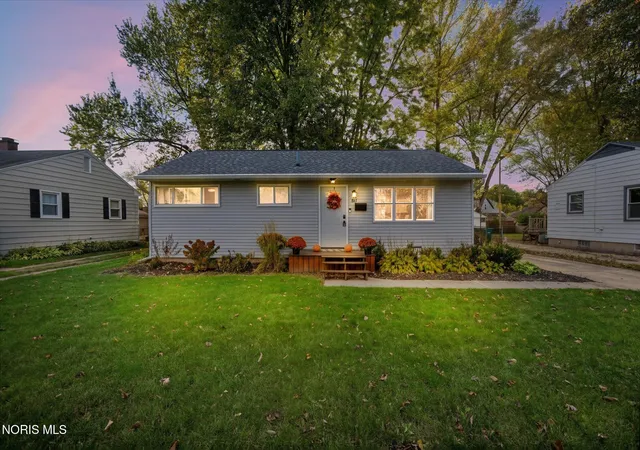 Photo 1 of Single family home for sale at 863 Lamonde Dr, Maumee, OH 43537 | MLS# 10014557 | Listing updated on 2026-10-26