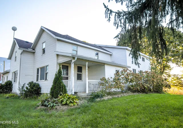 Photo 2 of Single family home for sale at 15547 Us 20a, Wauseon, OH 43567 | MLS# 10014619 | Listing updated on 2026-10-26