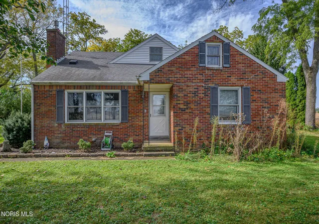 Photo 2 of Sale Pending at 18163 Banks Rd, Pemberville, OH 43450 | MLS# 10014750 | Listing updated on 2026-10-26