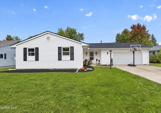 Photo 1 of Single family home for sale at 1310 Lagrange St, Napoleon, OH 43545 | MLS# 10014590 | Listing updated on 2026-10-19