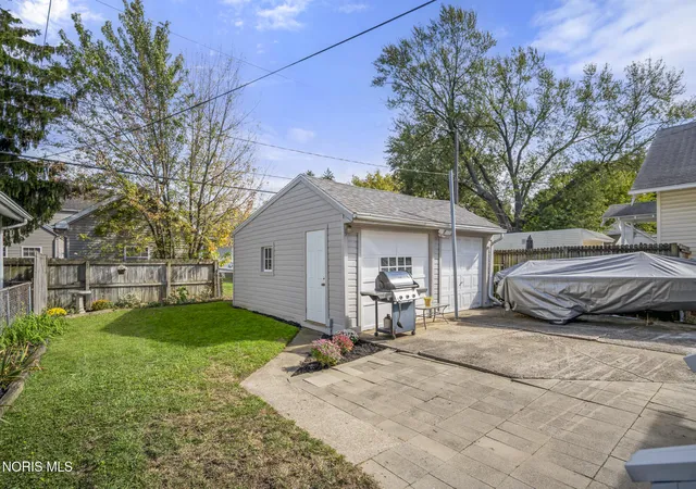 Photo 3 of Single family home for sale at 4132 Parrakeet Ave, Toledo, OH 43612 | MLS# 10014616 | Listing updated on 2026-10-27