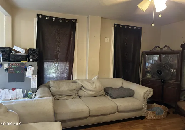 Photo 3 of Single family home for sale at 804 Yondota St, Toledo, OH 43605 | MLS# 10014603 | Listing updated on 2026-10-14