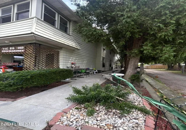 Photo 2 of Multi family home for sale at 816 Page St, Toledo, OH 43608 | MLS# 10014916 | Listing updated on 2026-10-19