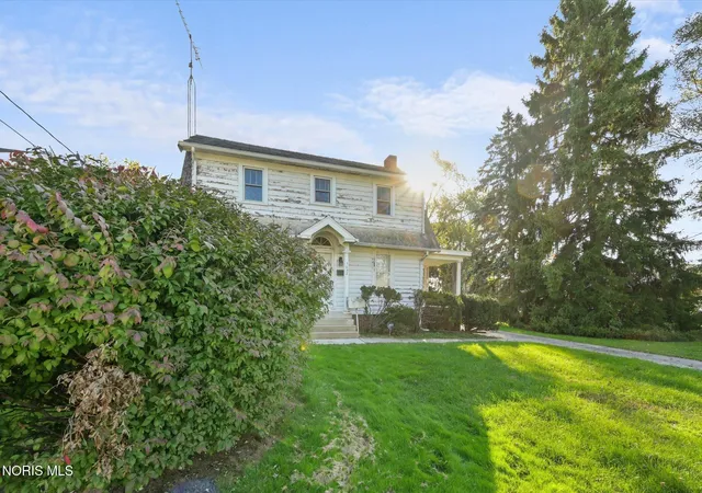 Photo 3 of Single family home for sale at 1632 Copley Dr, Toledo, OH 43615 | MLS# 10014644 | Listing updated on 2026-10-14