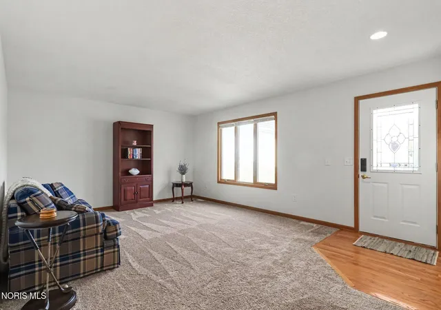 Photo 3 of Condo for sale at 4264 Townhouse Dr, Oregon, OH 43616 | MLS# 10014648 | Listing updated on 2026-10-29