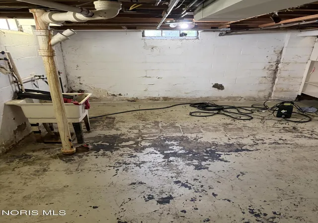 Photo 19 of Single family home for sale at 2606 Gracewood Rd, Toledo, OH 43613 | MLS# 10014623 | Listing updated on 2026-10-13