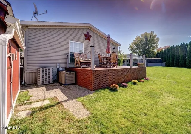 Photo 4 of Manufactured home for sale at 715 S Holland Sylvania #Lot 99, Toledo, OH 43615 | MLS# 10014704 | Listing updated on 2026-10-26