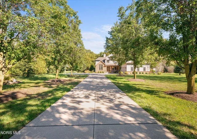 Photo 2 of Sale Pending at 1865 Wilkins Rd, Swanton, OH 43558 | MLS# 10014765 | Listing updated on 2026-10-25