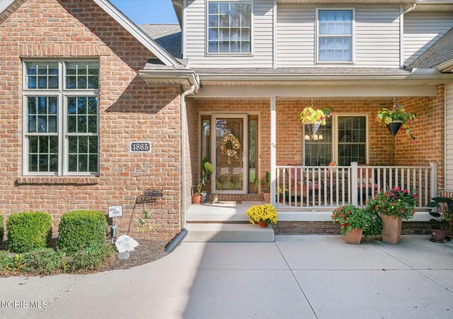 Photo 3 of Sale Pending at 1865 Wilkins Rd, Swanton, OH 43558 | MLS# 10014765 | Listing updated on 2026-10-25