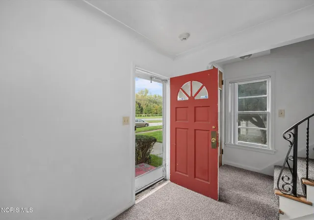 Photo 4 of Single family home for sale at 4157 Dorchester Dr, Toledo, OH 43607 | MLS# 10014697 | Listing updated on 2026-10-14