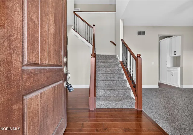 Photo 4 of Single family home for sale at 7703 Lonetree Ct, Maumee, OH 43537 | MLS# 10014650 | Listing updated on 2026-10-28