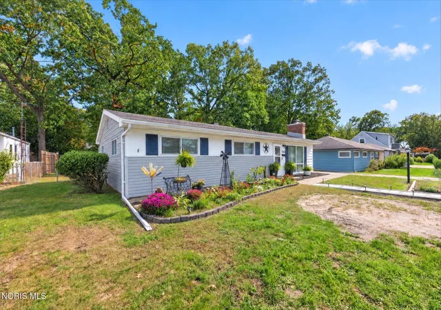 Photo 3 of Single family home for sale at 3238 Romaker Rd, Toledo, OH 43615 | MLS# 10014696 | Listing updated on 2026-10-28