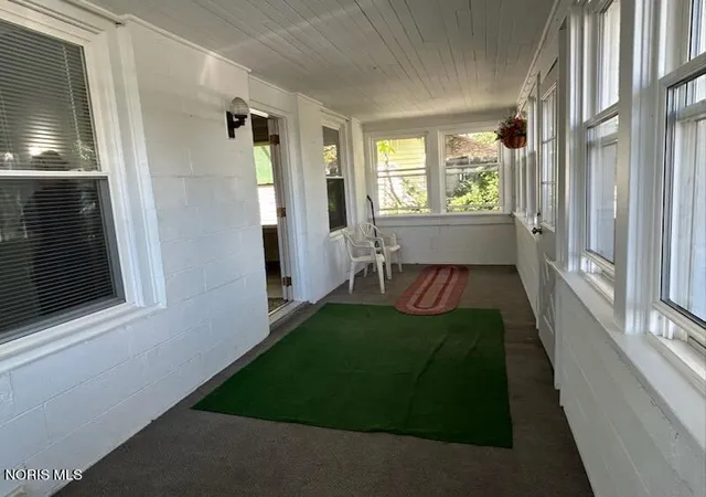 Photo 2 of Single family home for sale at 1214 Ellis Ave, Toledo, OH 43605 | MLS# 10014669 | Listing updated on 2026-10-23