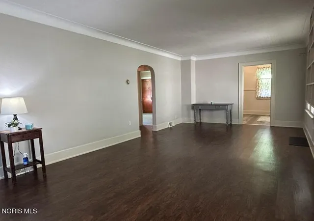Photo 4 of Single family home for sale at 1214 Ellis Ave, Toledo, OH 43605 | MLS# 10014669 | Listing updated on 2026-10-23