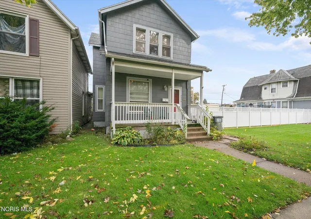 Photo 2 of Multi family home for sale at 607 Forsythe St, Toledo, OH 43605 | MLS# 10014927 | Listing updated on 2026-10-26