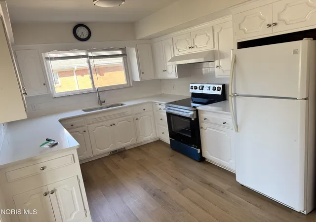 Photo 4 of Condo for sale at 2130 Richards Rd #3, Ottawa Hills, OH 43606 | MLS# 10014780 | Listing updated on 2026-10-15