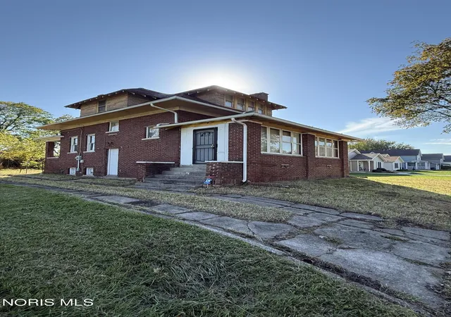 Photo 2 of Single family home for sale at 513 Belmont Ave, Toledo, OH 43604 | MLS# 10014688 | Listing updated on 2026-10-14