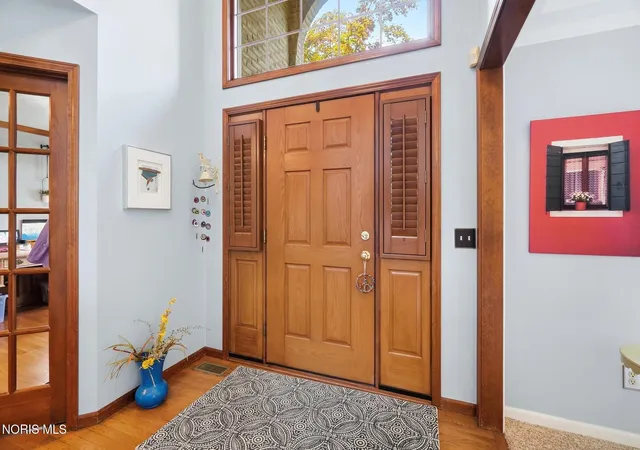 Photo 3 of Single family home for sale at 2573 Wimbledon Park Blvd, Toledo, OH 43617 | MLS# 10014691 | Listing updated on 2026-10-14