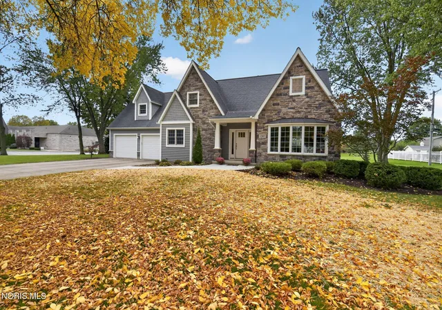 Photo 3 of Single family home for sale at 1205 Lindau St, Archbold, OH 43502 | MLS# 10014716 | Listing updated on 2026-10-26