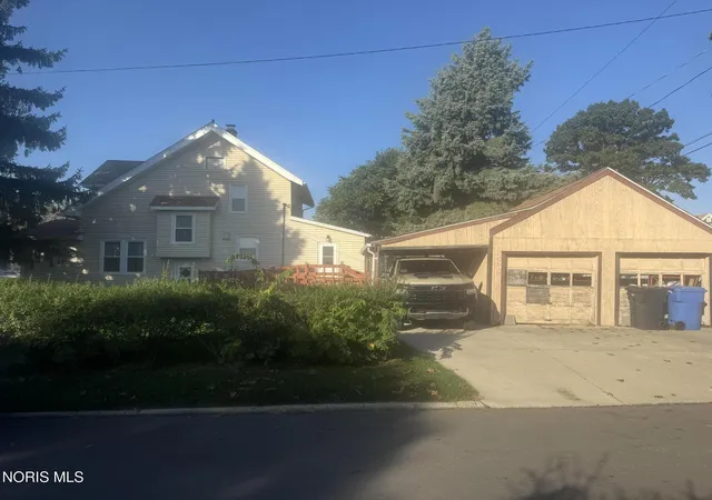 Photo 4 of Single family home for sale at 3045 117th Street, Toledo, OH 43611 | MLS# 10014723 | Listing updated on 2026-10-15