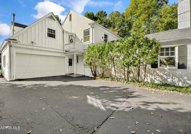 Photo 53 of Single family home for sale at 4146 Sheraton Rd, Ottawa Hills, OH 43606 | MLS# 10014759 | Listing updated on 2026-10-28