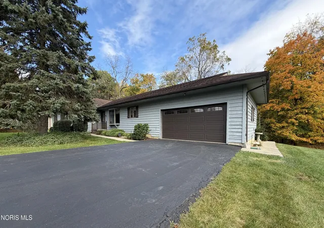Photo 2 of Single family home for sale at 267 Duck Pond Rd, Upper Sandusky, OH 43351 | MLS# 10014817 | Listing updated on 2026-10-16